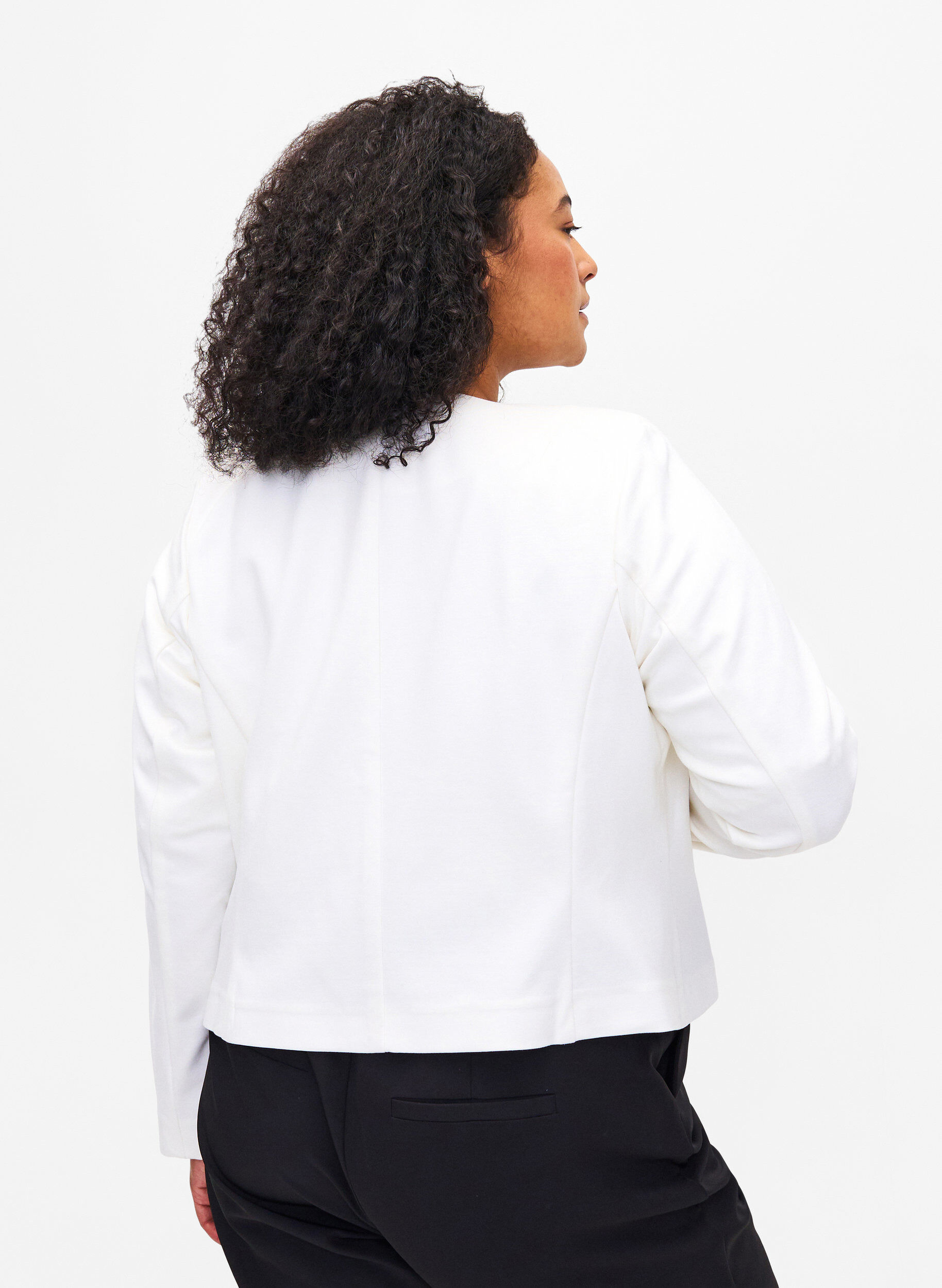 Zizzi Kort blazer uten lukking, Cloud Dancer, Model image number 1