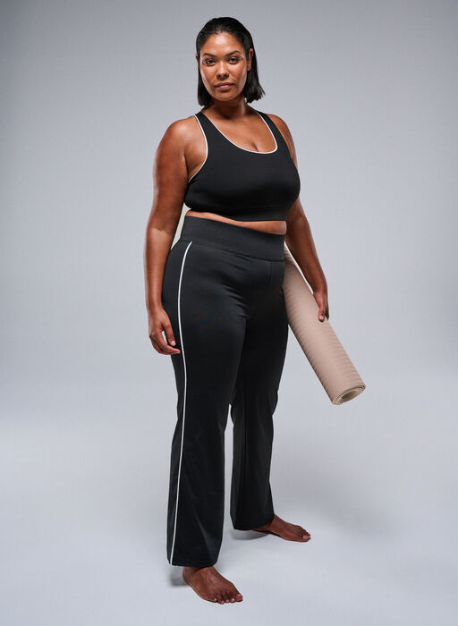 Flared treningsbukser med kontrastkanting, Svart Flared treningsbukser med kontrastkanting