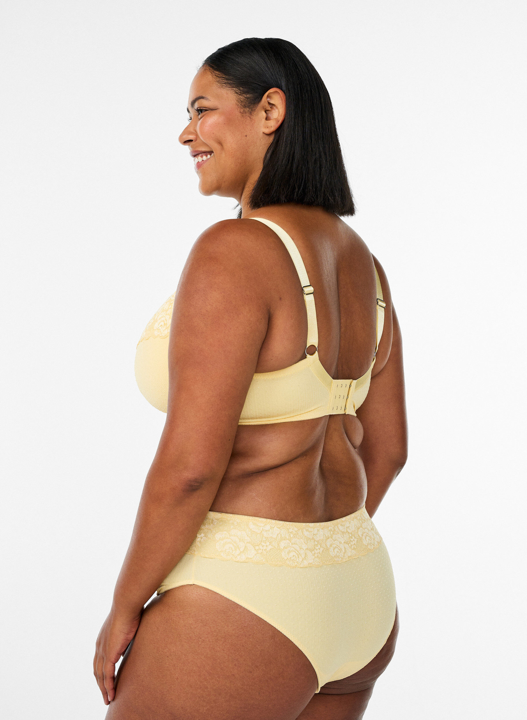 Zizzi Polstret BH med blonder og dobbytekstur, Gul, Model image number 2