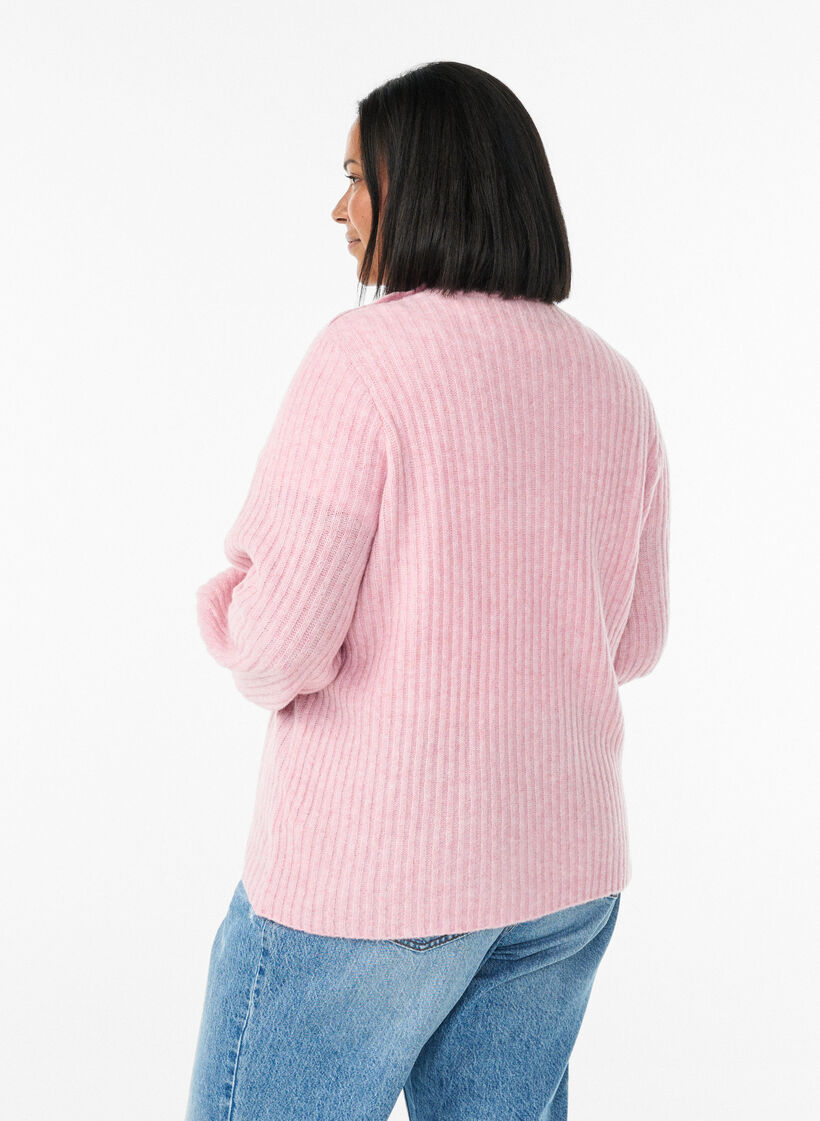 Ribbestrikket genser med puffede ermer og knapper, Rosa, Model image number 2