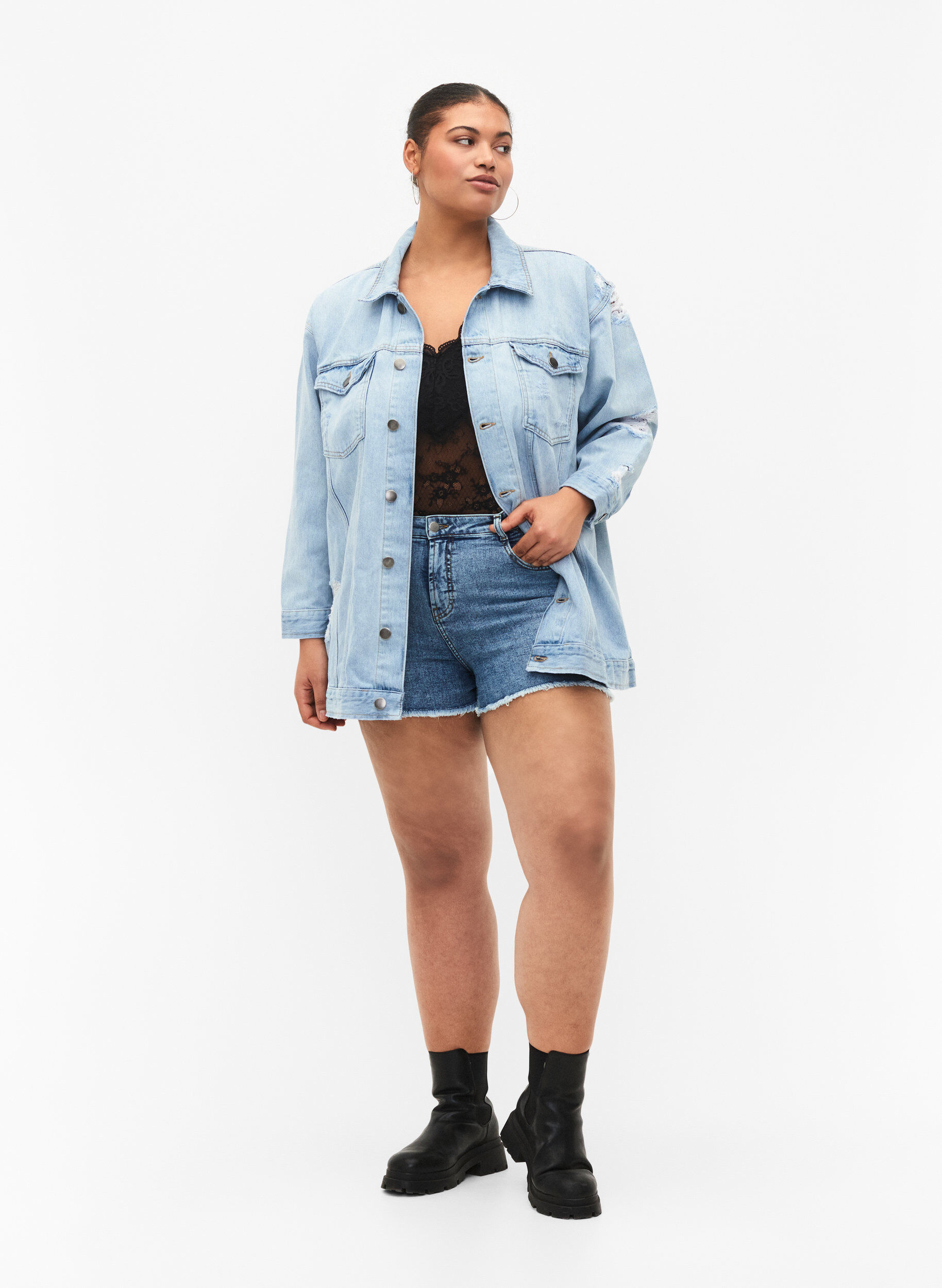 ZizziL&oslash;s denimjakke med slitte detaljer, Light blue denim, Model image number 3