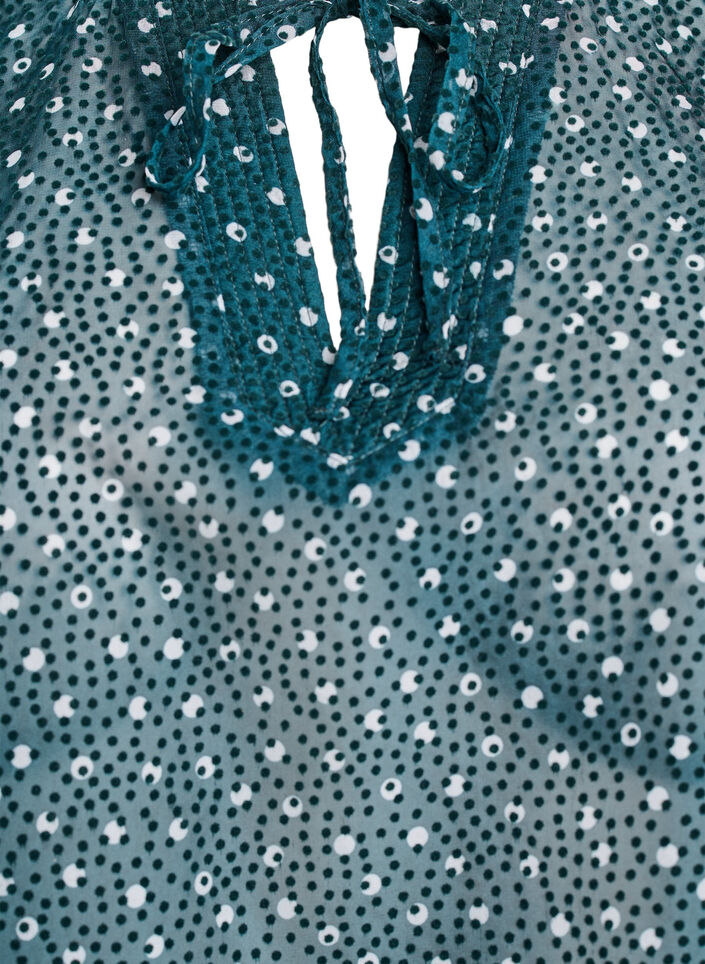 Chiffonbluse med volangdetaljer og små prikker, Grønn, Packshot image number 2