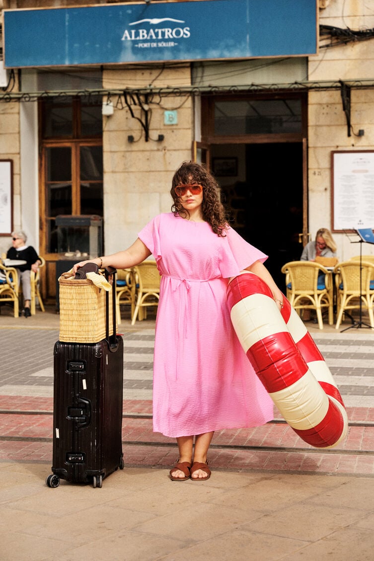 Rosa feriestemning med en kant, , Model