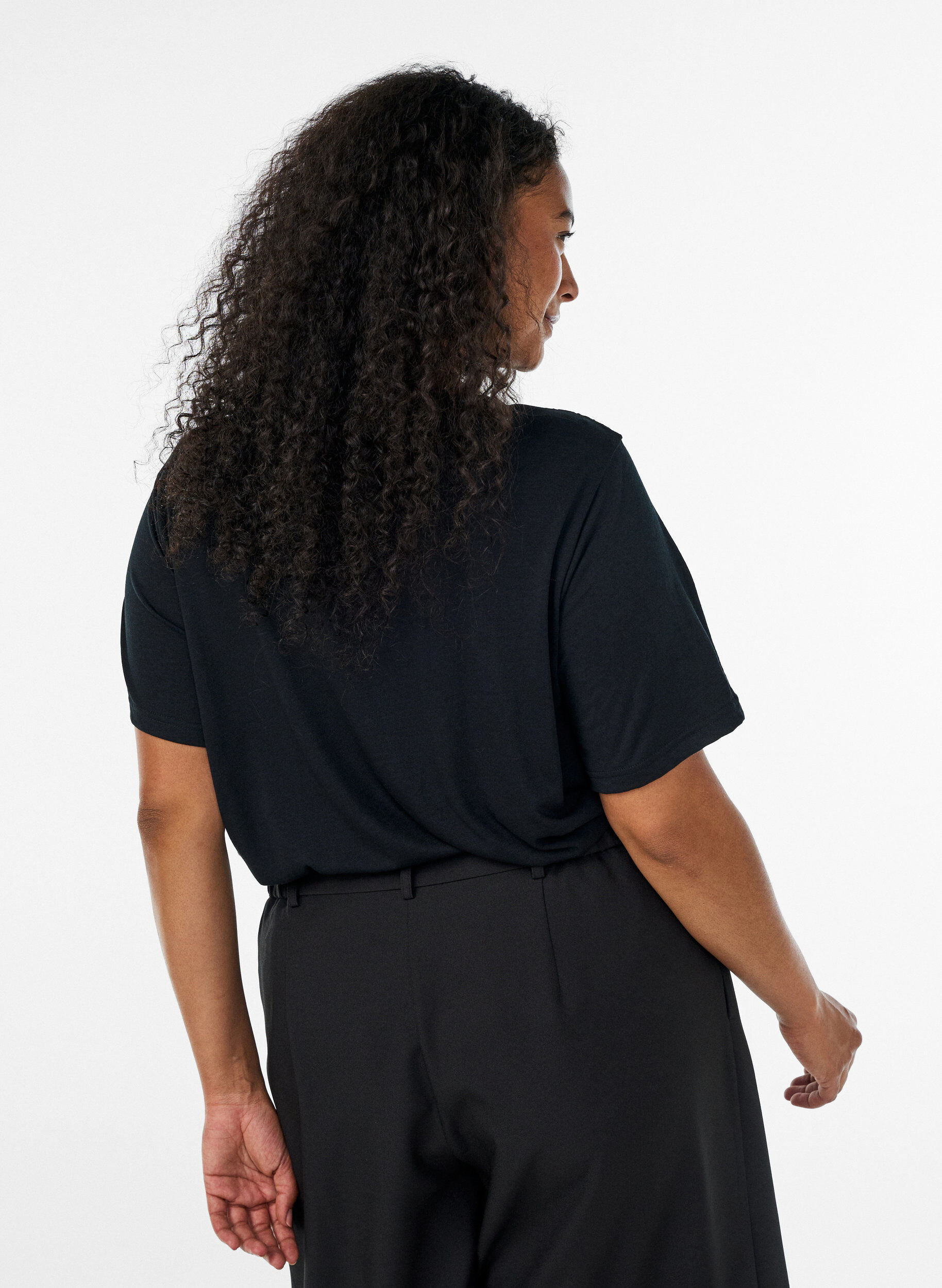 ZizziBluse med blondeinnsats og ballongermer, Svart, Model image number 2