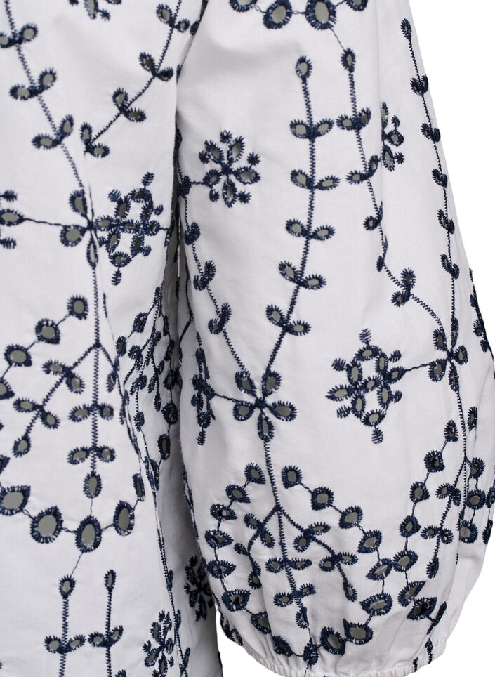 3/4 ermet bluse med kontrasterende broderi anglaise, Hvit, Packshot image number 3