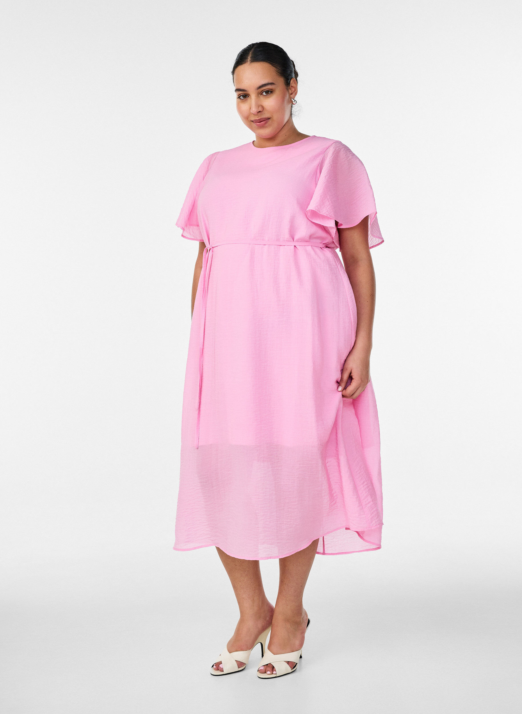 Ankellang kjole med flagrende ermer og knytebelte, Rosa, Model