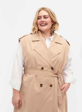 Zizzi Lang vest med belte, Nomad, Model image number 2