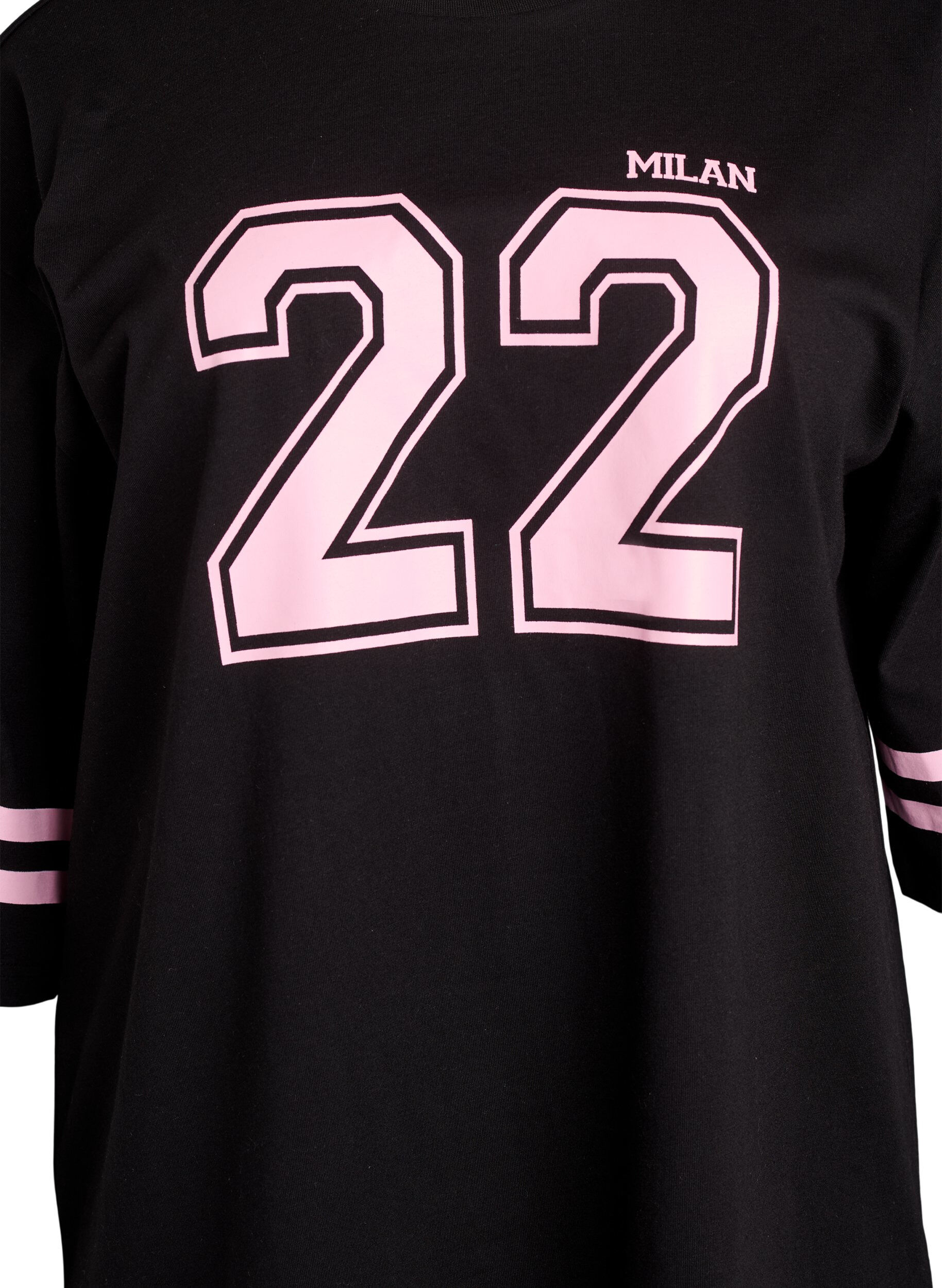 Zizzi Oversized college T-skjorte med 3/4 ermer, Svart, Packshot image number 2