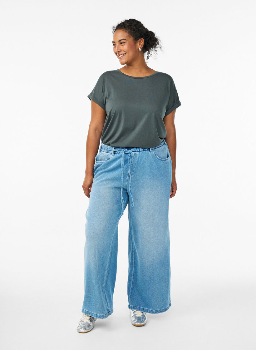 Kortermet t-skjorte i en bomullsblanding, Grønn, Model image number 1