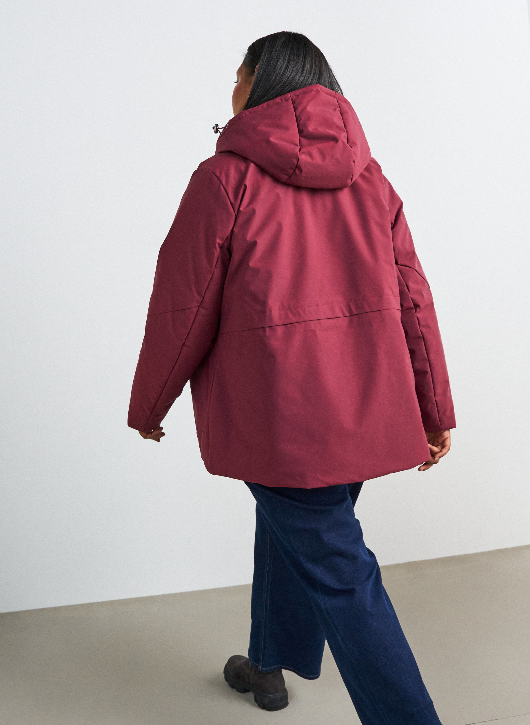 ZizziVinterjakke med hette og justerbar midje, R&oslash;d, Model image number 2