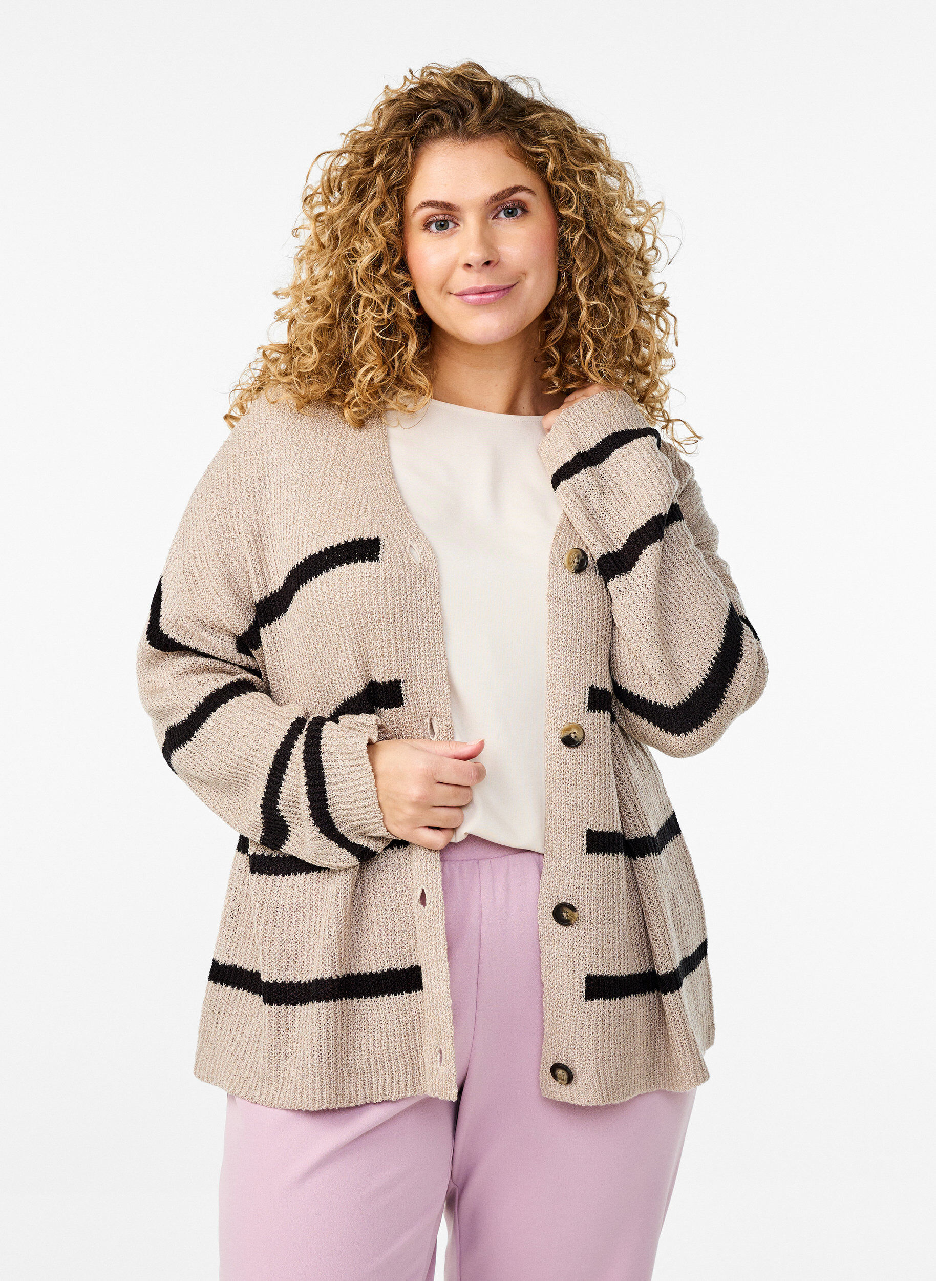 Zizzi FLASH - Strikket cardigan med striper og knapper, Beige, Model image number 0
