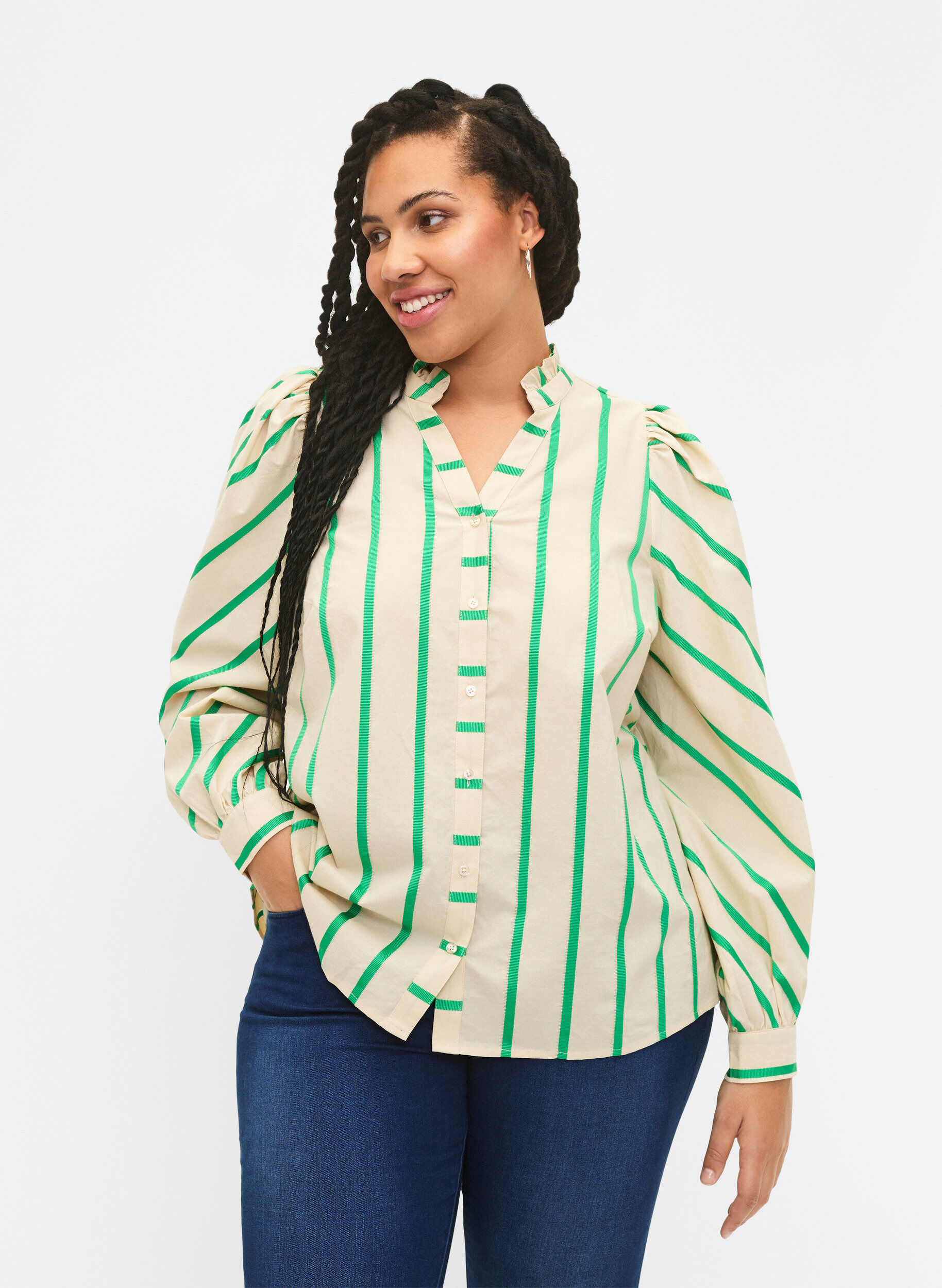 Zizzi Stripete skjortebluse i bomull med volangkrage, Beige Green Stripe, Model image number 0