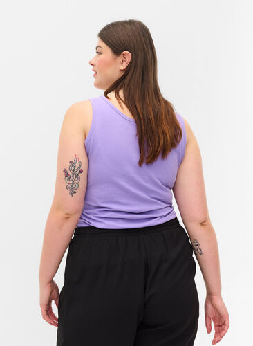 Ensfarget basistopp i bomull, Paisley Purple, Model image number 1