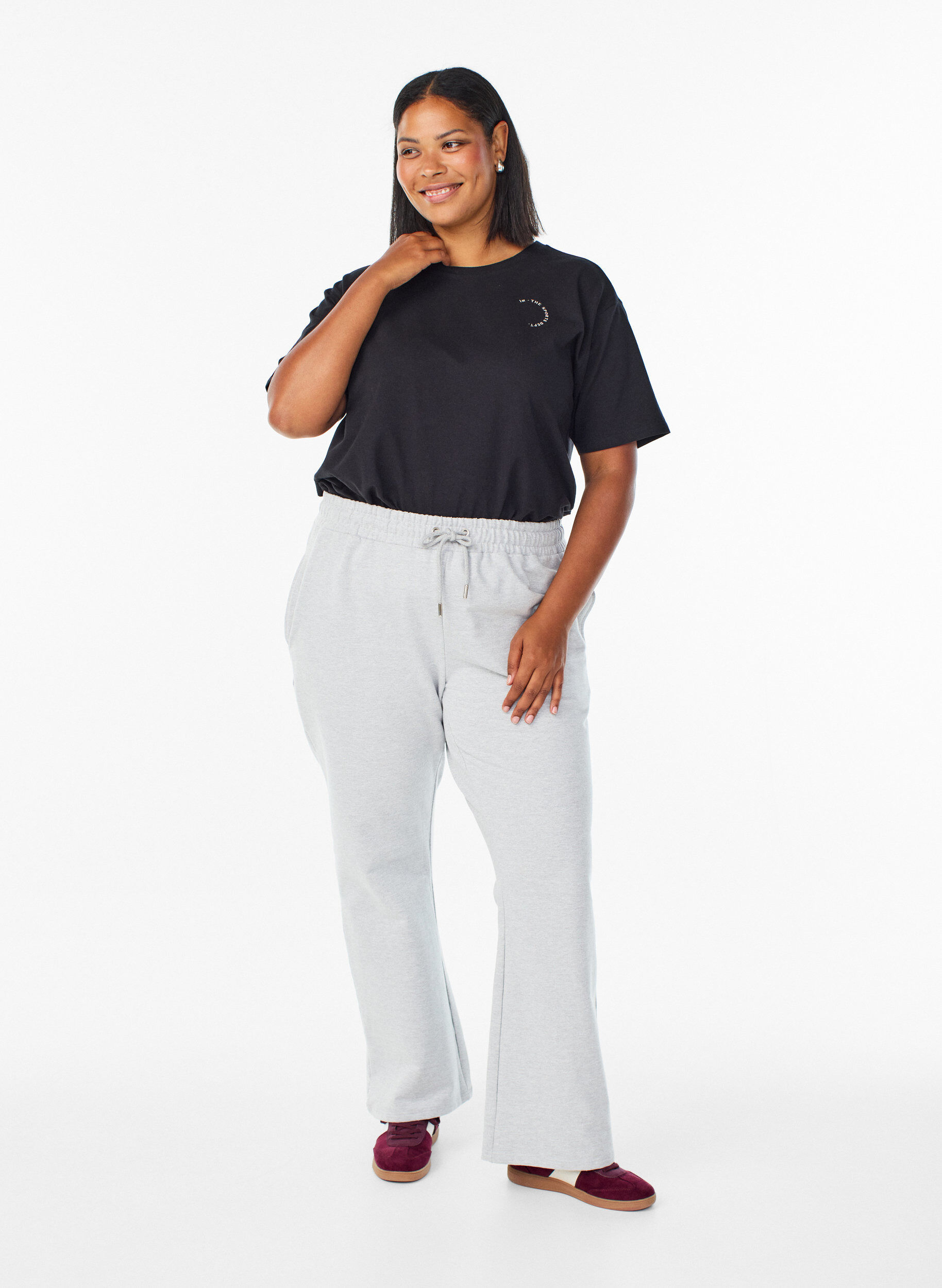 Zizzi Sporty t-skjorte i &oslash;kologisk bomull, Svart, Model image number 1