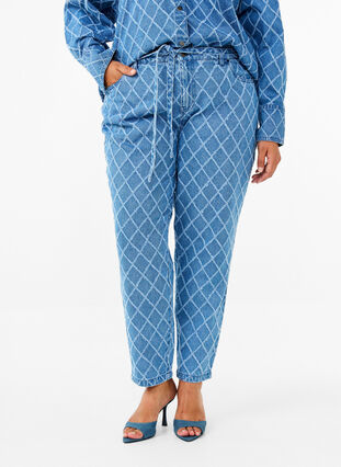 Zizzi Cropped Mille jeans med destroy-mønster, Blue Denim, Model image number 2