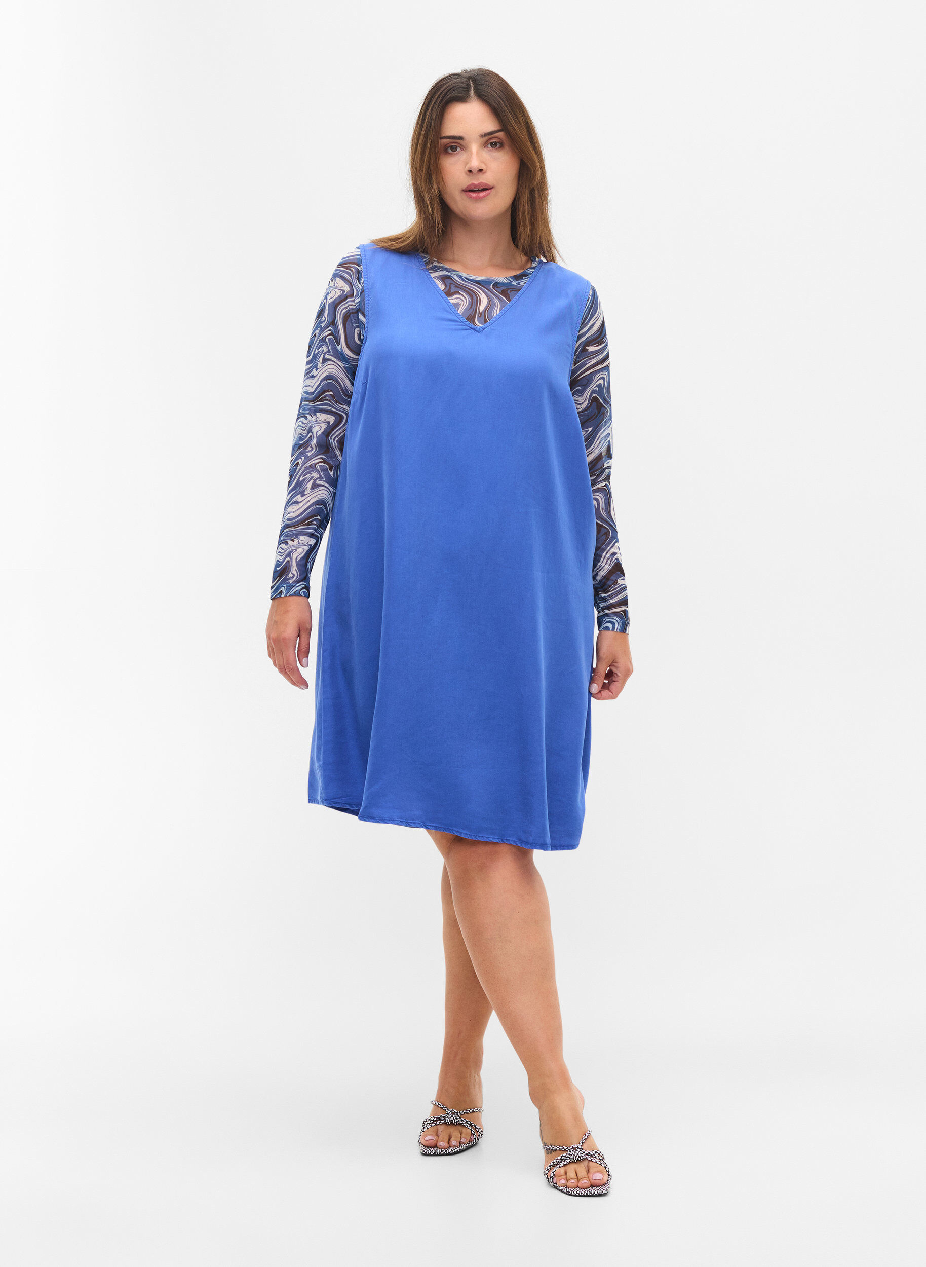 Zizzi Spencerkjole med V-hals, Dazzling Blue, Model image number 2