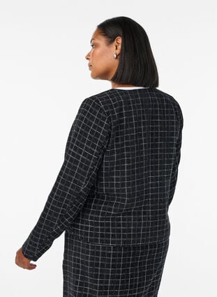 Zizzi Kort rutete bouclé-blazer med rund hals, Svart, Model image number 2