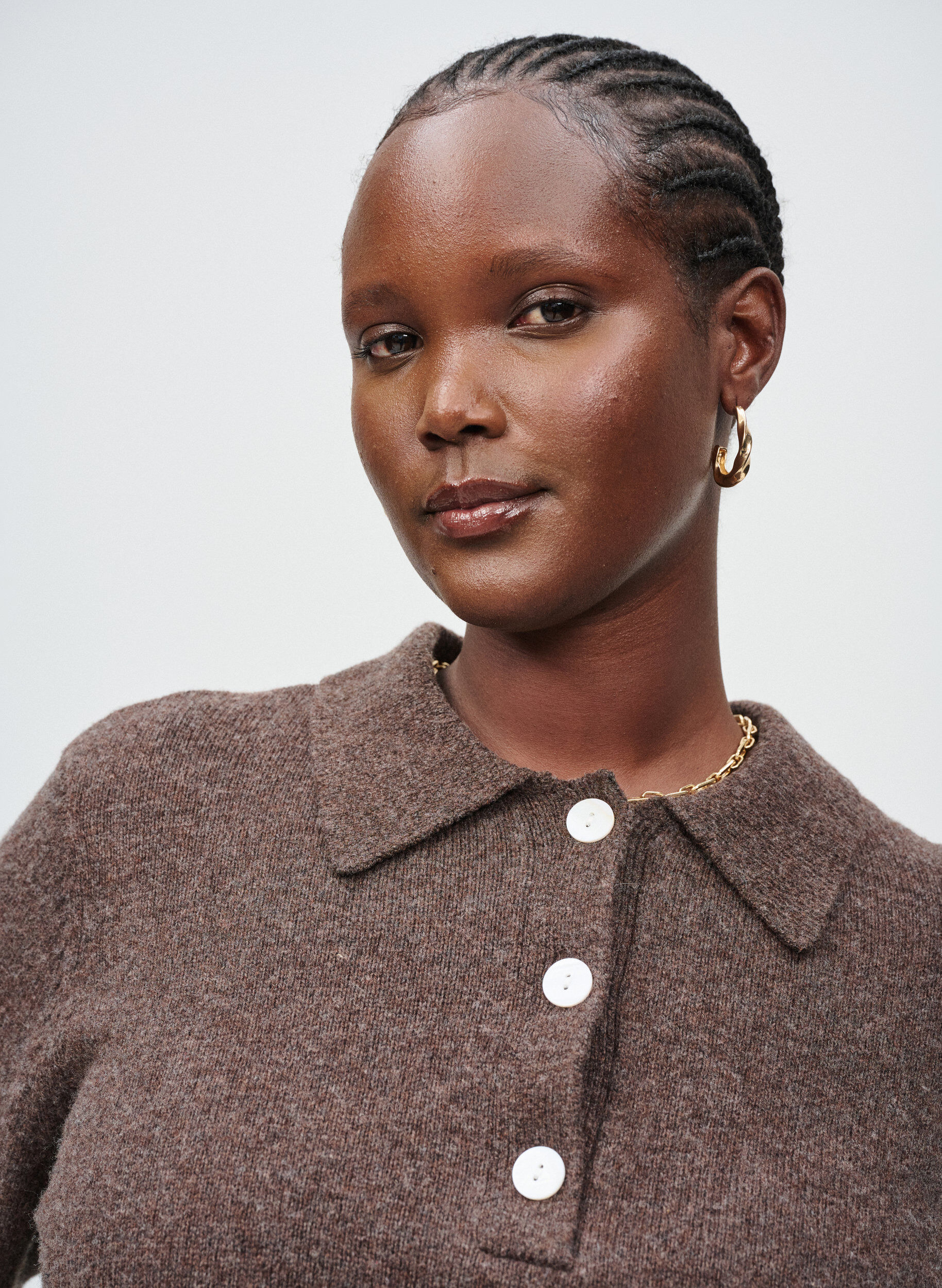 Zizzi Strikkebluse i myk merinoblanding med polokrage, Brun, Image image number 0