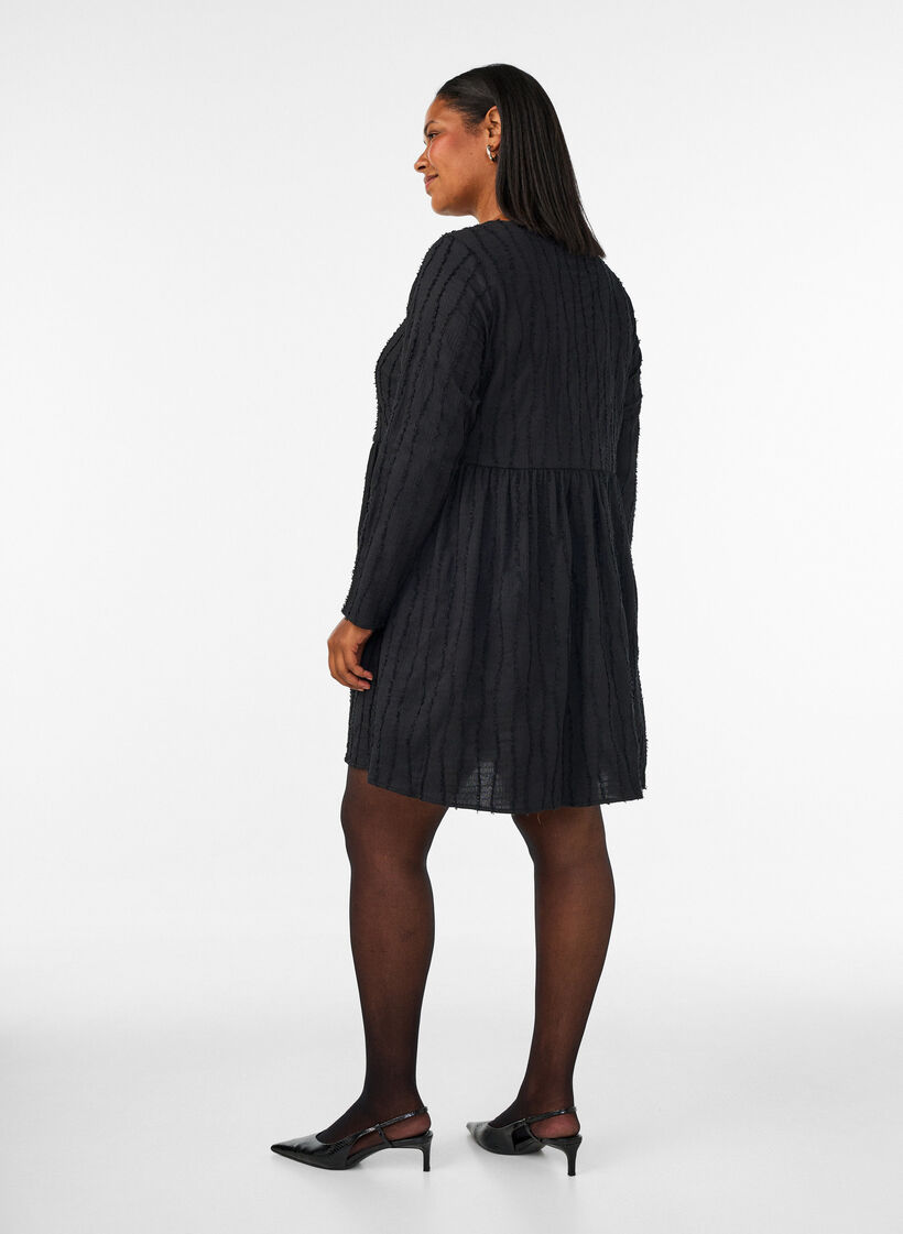 Kort jerseykjole med et b&oslash;lgete teksturm&oslash;nster, Svart, Model image number 2