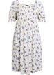 Blomstrete midikjole av viskose med smock, Hvit, Packshot image number 0