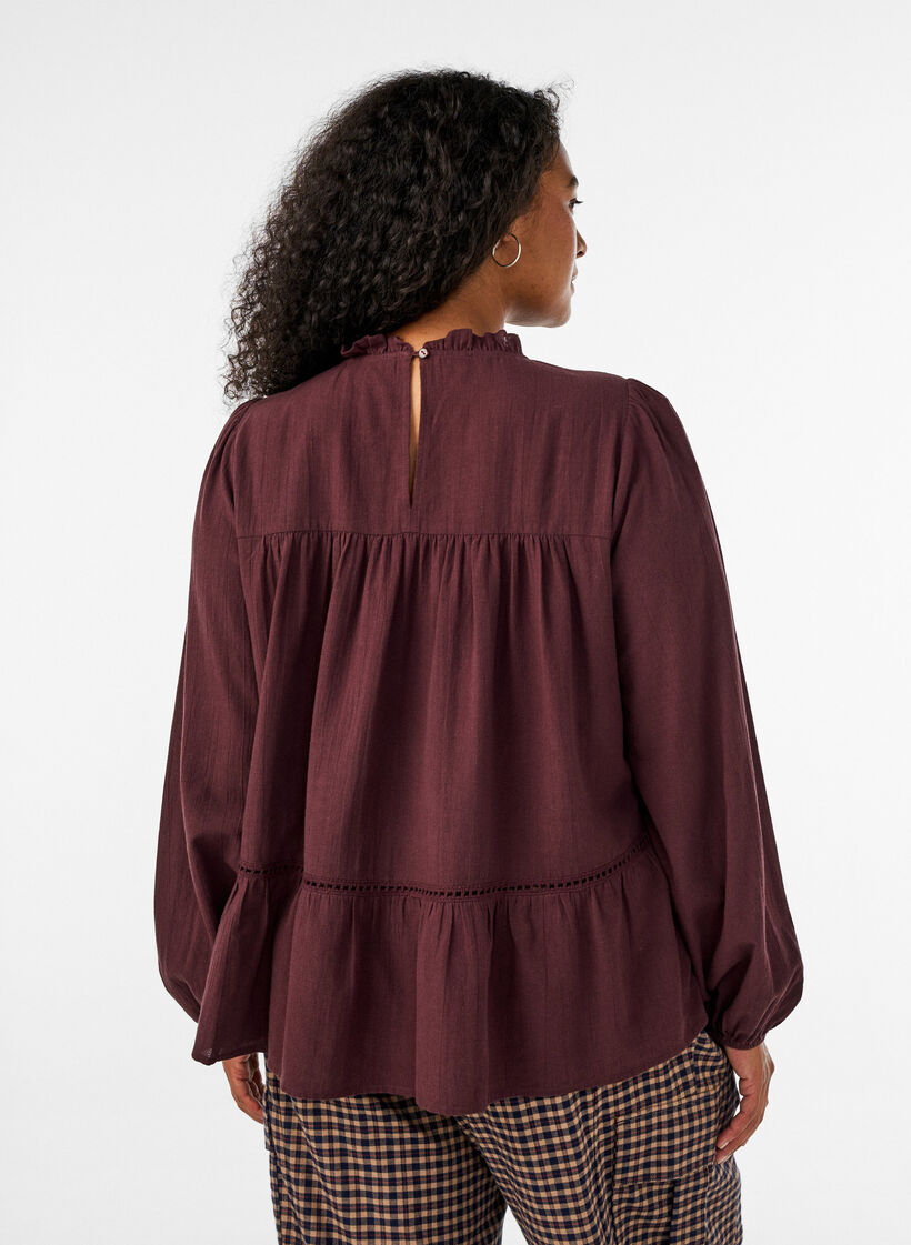 Bluse med broderi og hullbrodert kant, M&oslash;rk Bordeaux, Model image number 2