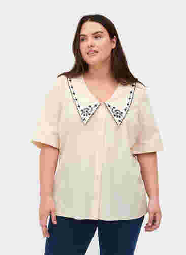 Kortermet bomullsskjorte med stor krage, MotherOfPearl w.Blue, Model image number 0