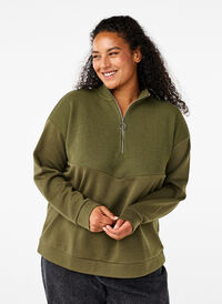 Genser med strikkevarer og glidelås, Winter Moss Genser med strikkevarer og glidelås, Winter Moss, Model