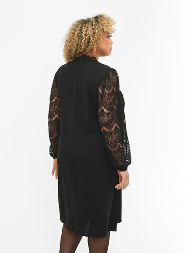 Langermet kjole med blonder, Black, Model image number 1