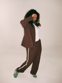 Treningsdress med sporty detaljer,  Treningsdress med sporty detaljer, , Model