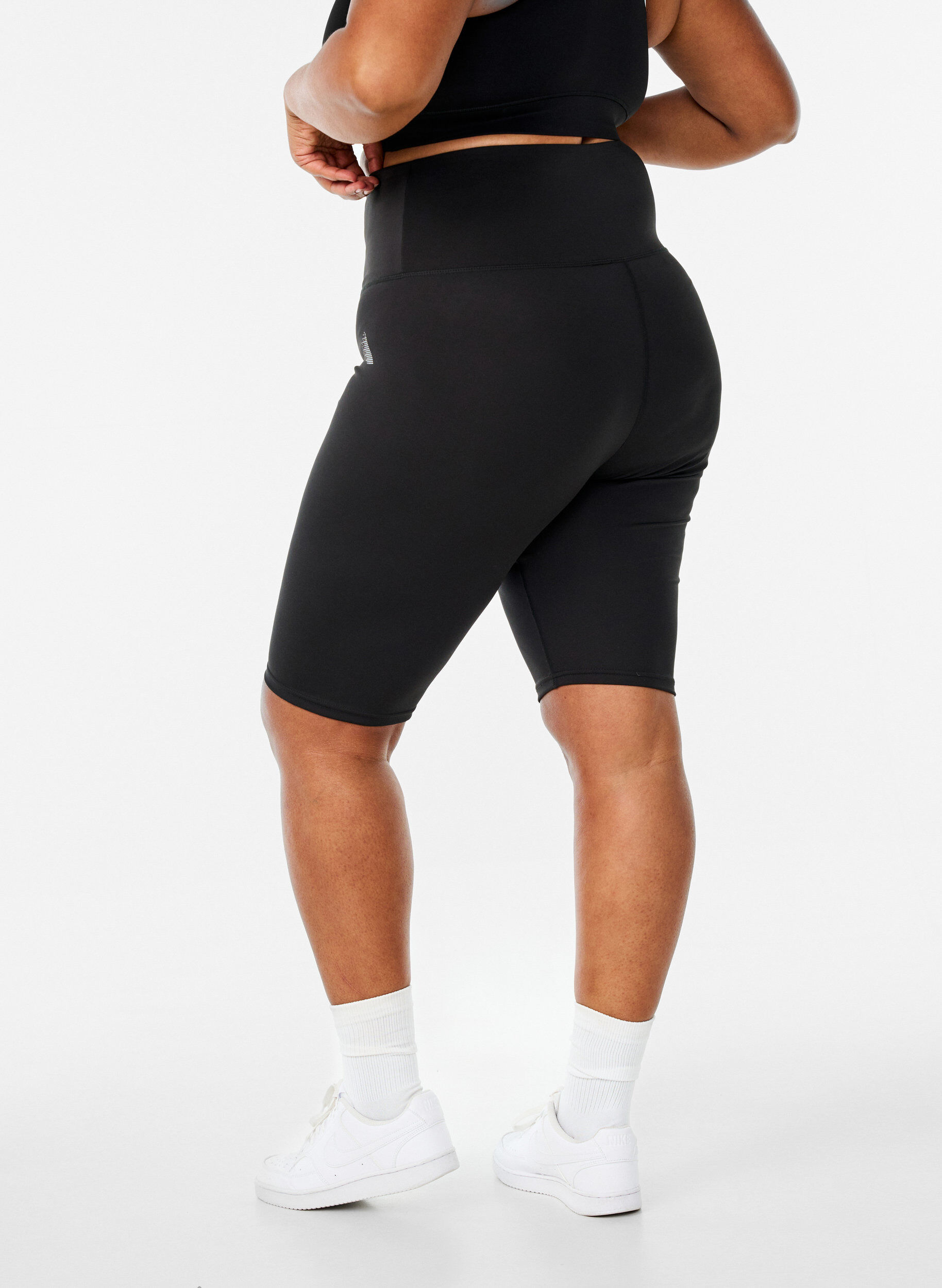 Zizzi Lange tettsittende treningsshorts, Svart, Packshot image number 2