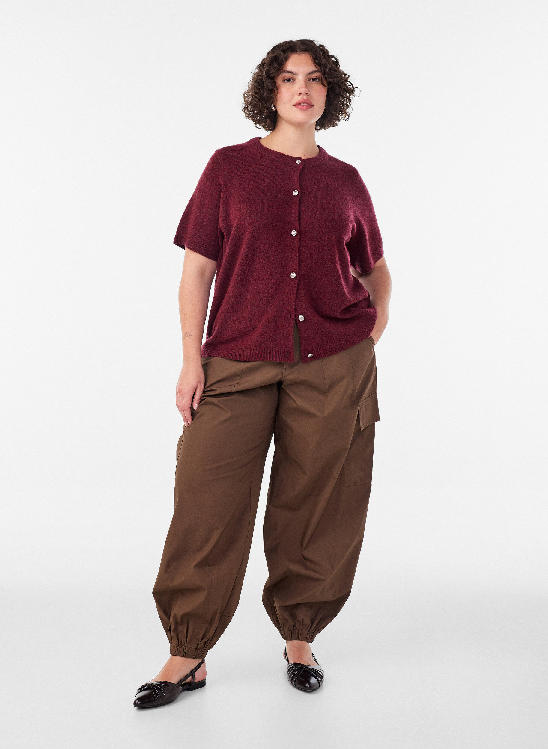ZizziStrikket cardigan med korte ermer, R&oslash;d, Model image number 1