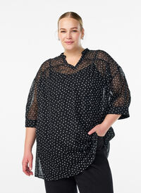 Chiffontunika med fløyelsprikket mønster, Svart Chiffontunika med fløyelsprikket mønster, Svart, Model
