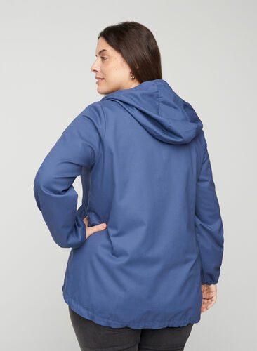 Kort jakke med hette og lommer, Blue Indigo, Model image number 1