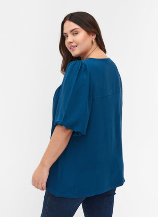 Ensfarget bluse med korte puffermer, Poseidon, Model image number 1