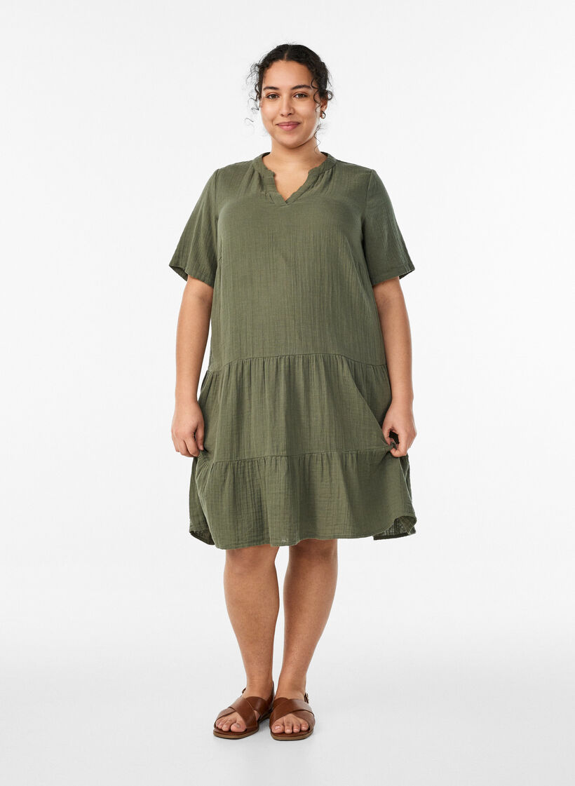 Kort A-linjekjole i bomullsmuslin, Gr&oslash;nn, Model image number 1
