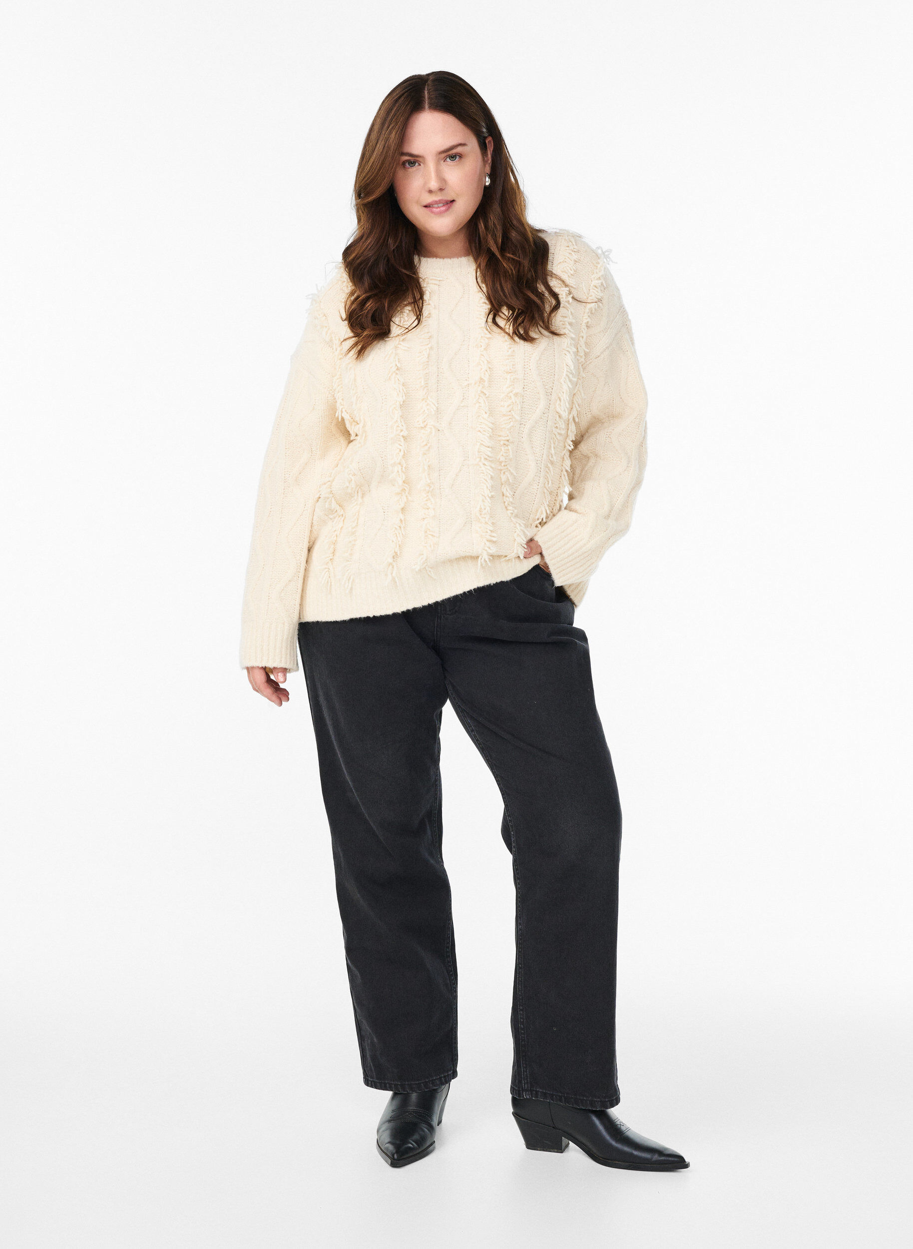 Zizzi Strikk med rund hals og teksturert m&oslash;nster, Beige, Model image number 1