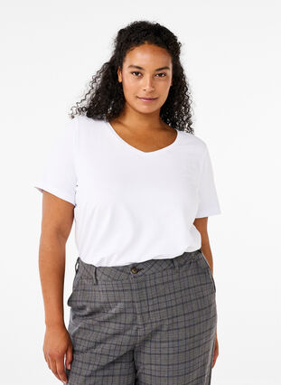 Zizzi Ensfarget basis bomulls-T-skjorte, Hvit, Model image number 0