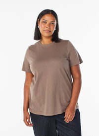 Basic T-skjorte i bomull med rund hals, Brun Basic T-skjorte i bomull med rund hals, Brun, Model