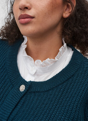 Løs skjortekrage med volangkant, Bright White, Model image number 1