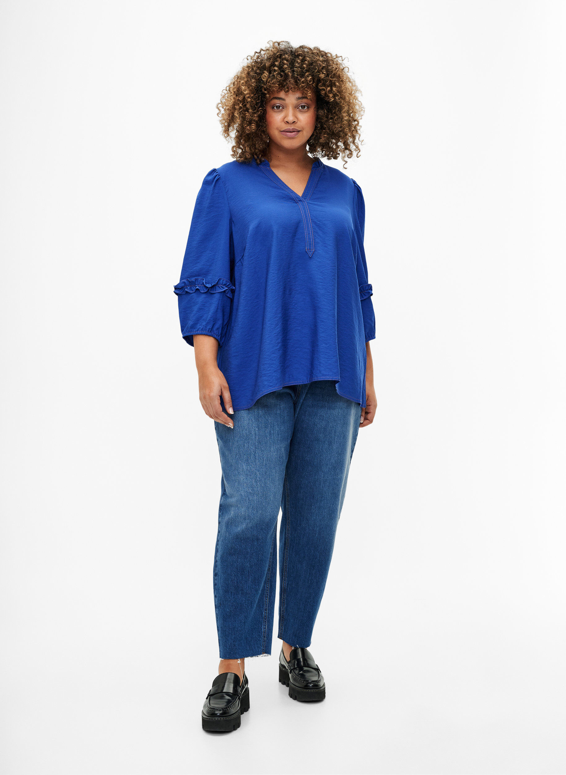 Zizzi Bluse med ruffles, Surf the web, Model image number 2
