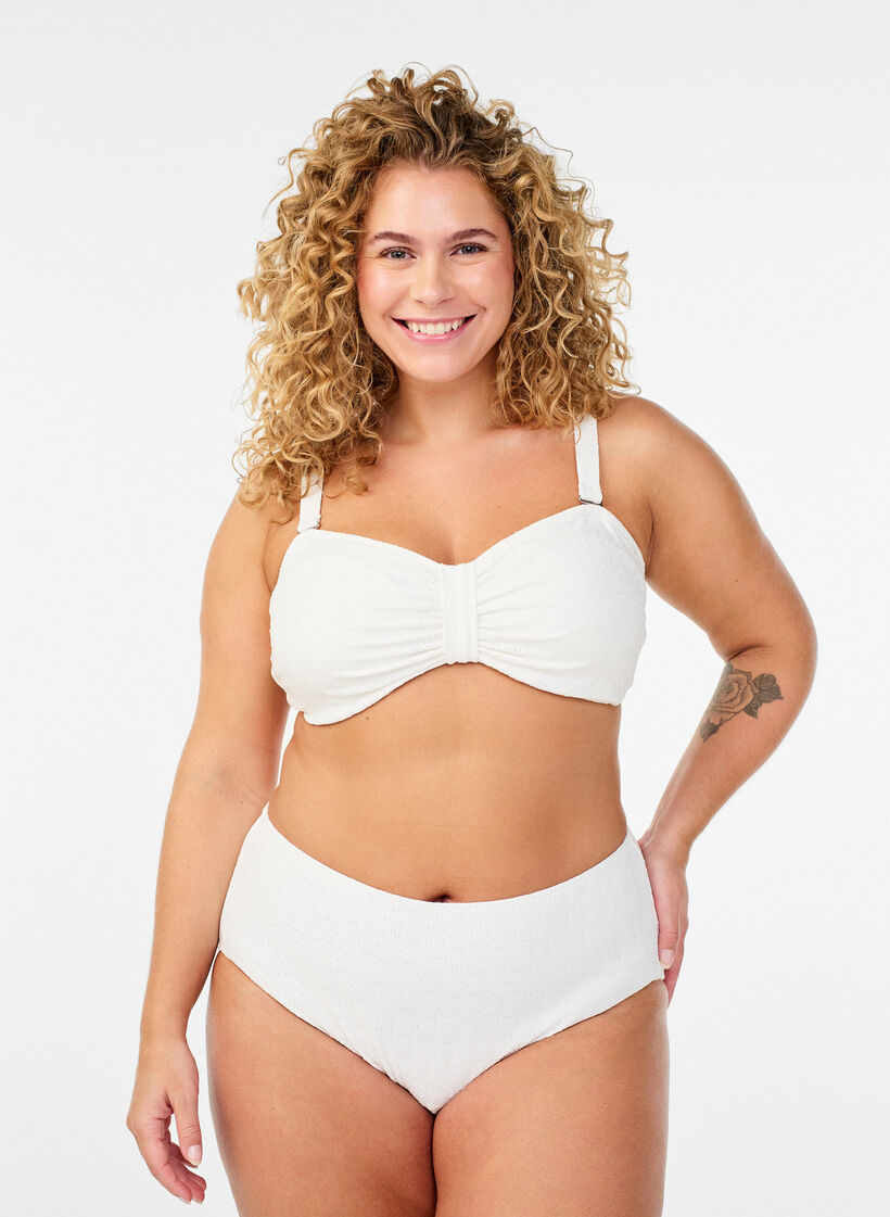 Bikinitruse med teksturert m&oslash;nster og regular waist, Hvit, Model image number 0