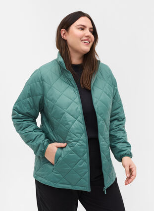 Quiltet lett jakke med glidelås og lommer, Sagebrush Green, Model image number 0