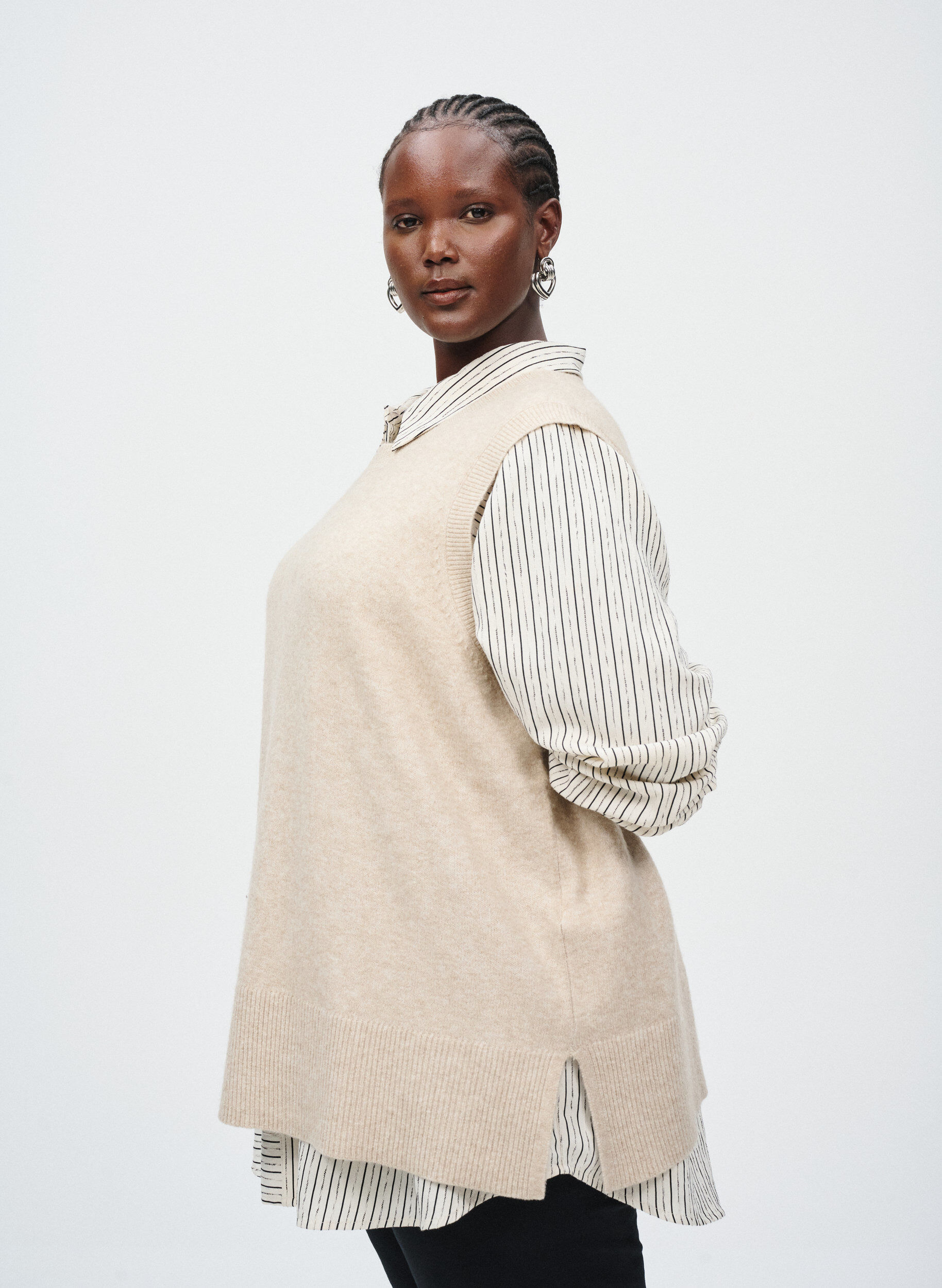 ZizziStrikket vest med ribbestrikkede kanter, Beige, Image image number 0