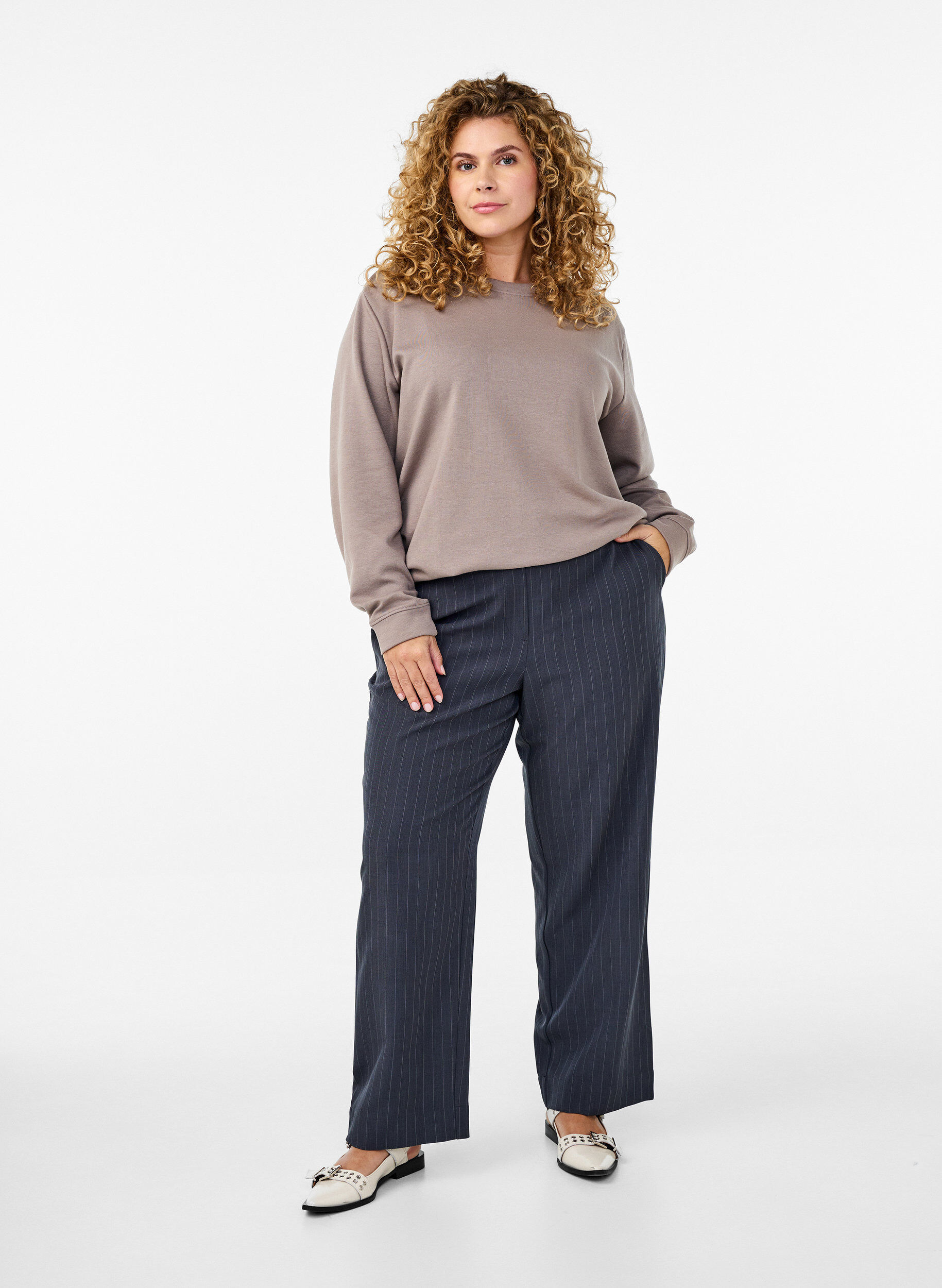 Zizzi FLASH - Genser med crewneck, Beige, Model image number 1