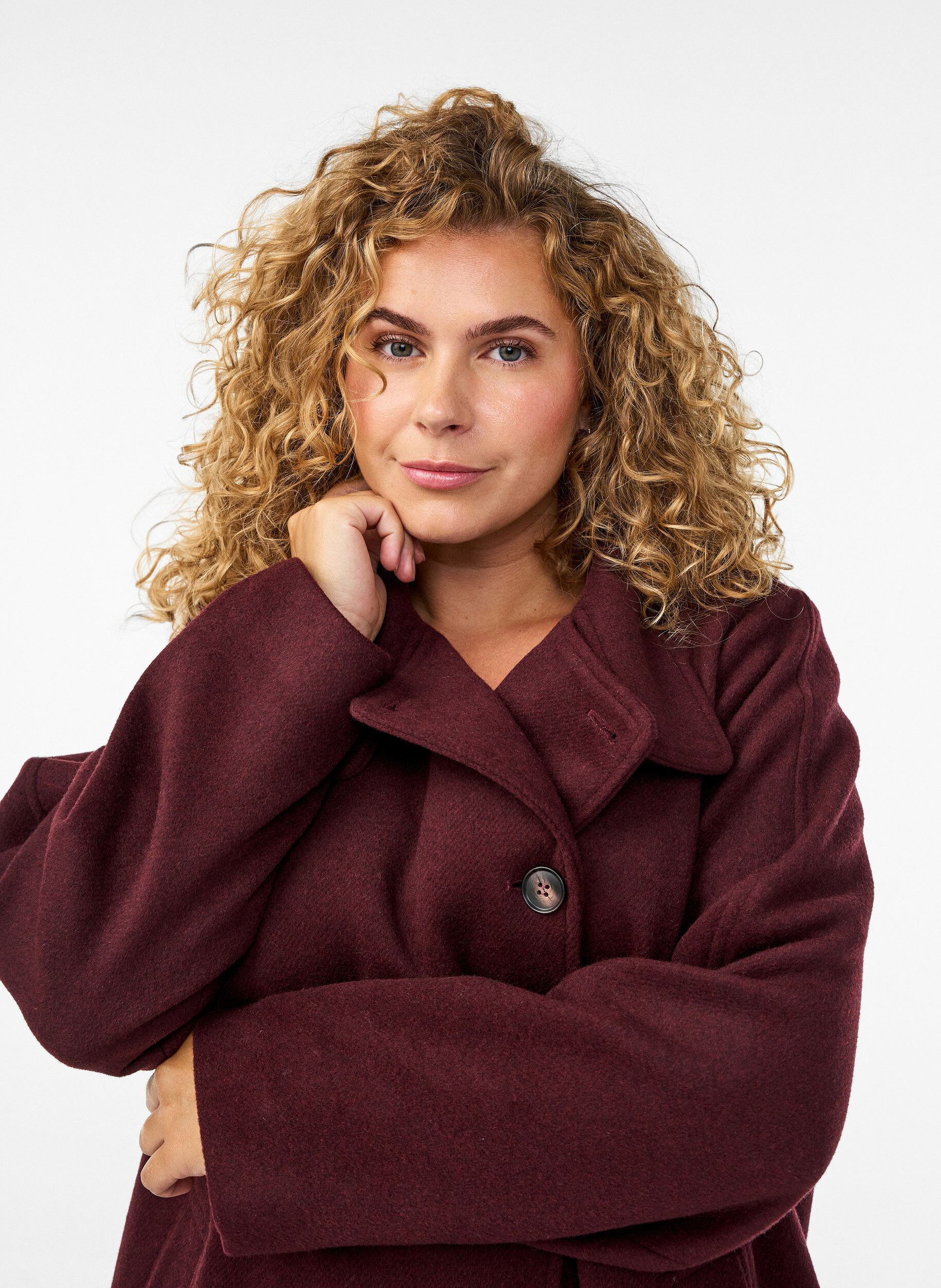 Zizzi K&aring;pe med ull og st&aring;krage, R&oslash;d, Model image number 3