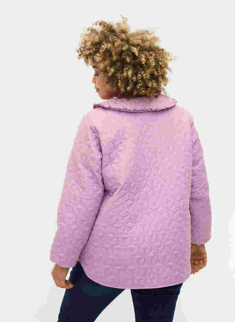 Quiltet jakke med krage og volangkant, Lavender Mist, Model image number 1