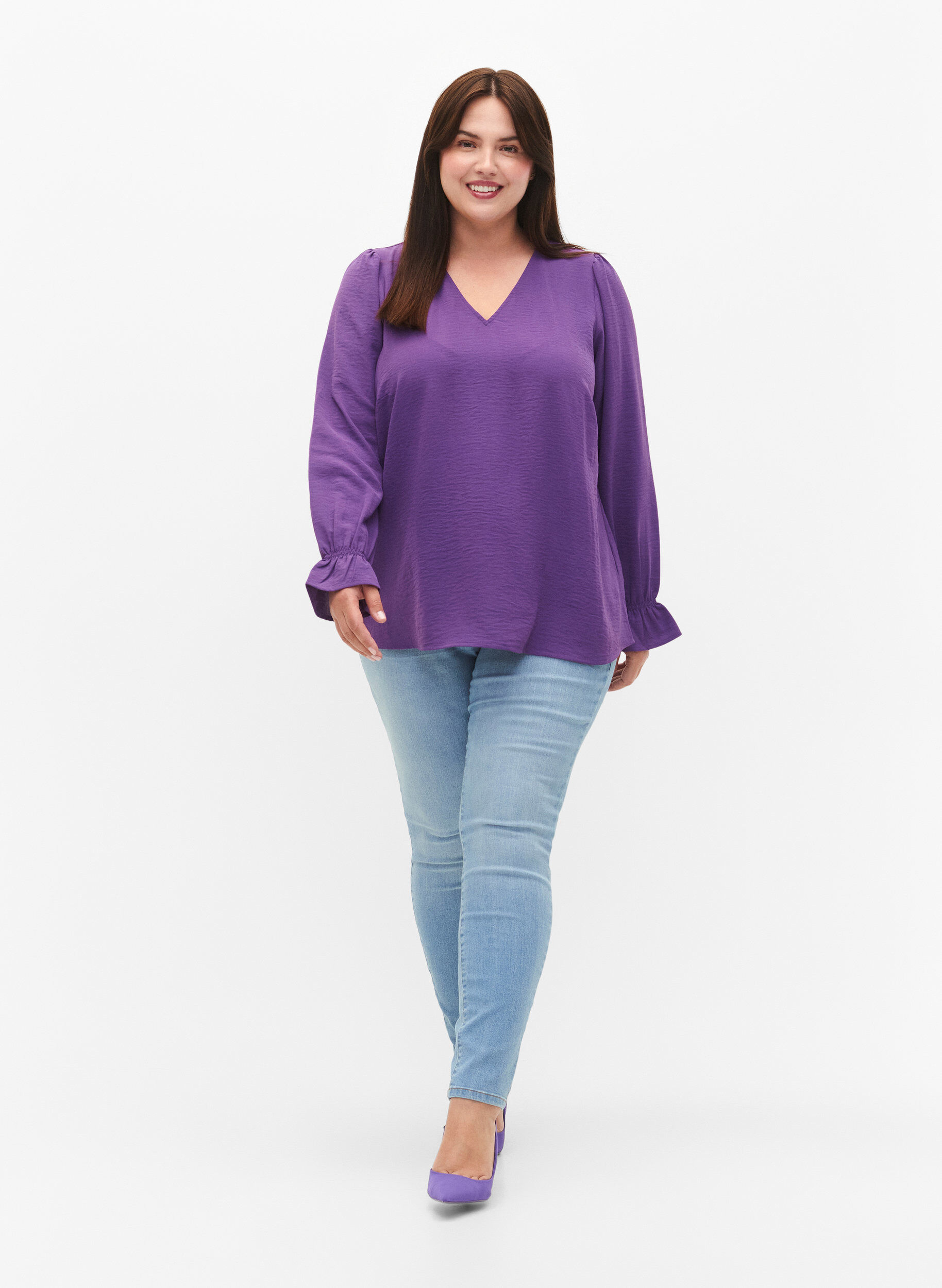 Zizzi Bluse med V-hals og lange ermer, Pansy, Model image number 3