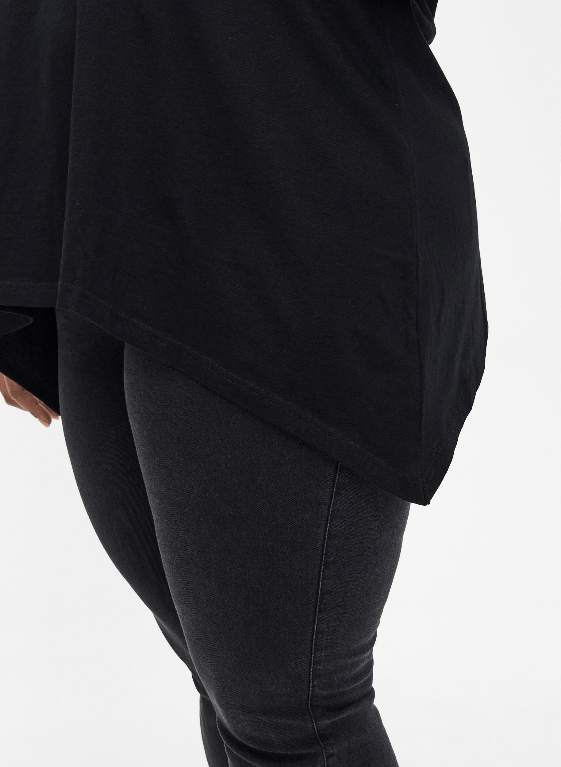 Zizzi T-skjorte i bomull med korte ermer, Black W. Sun, Model image number 2