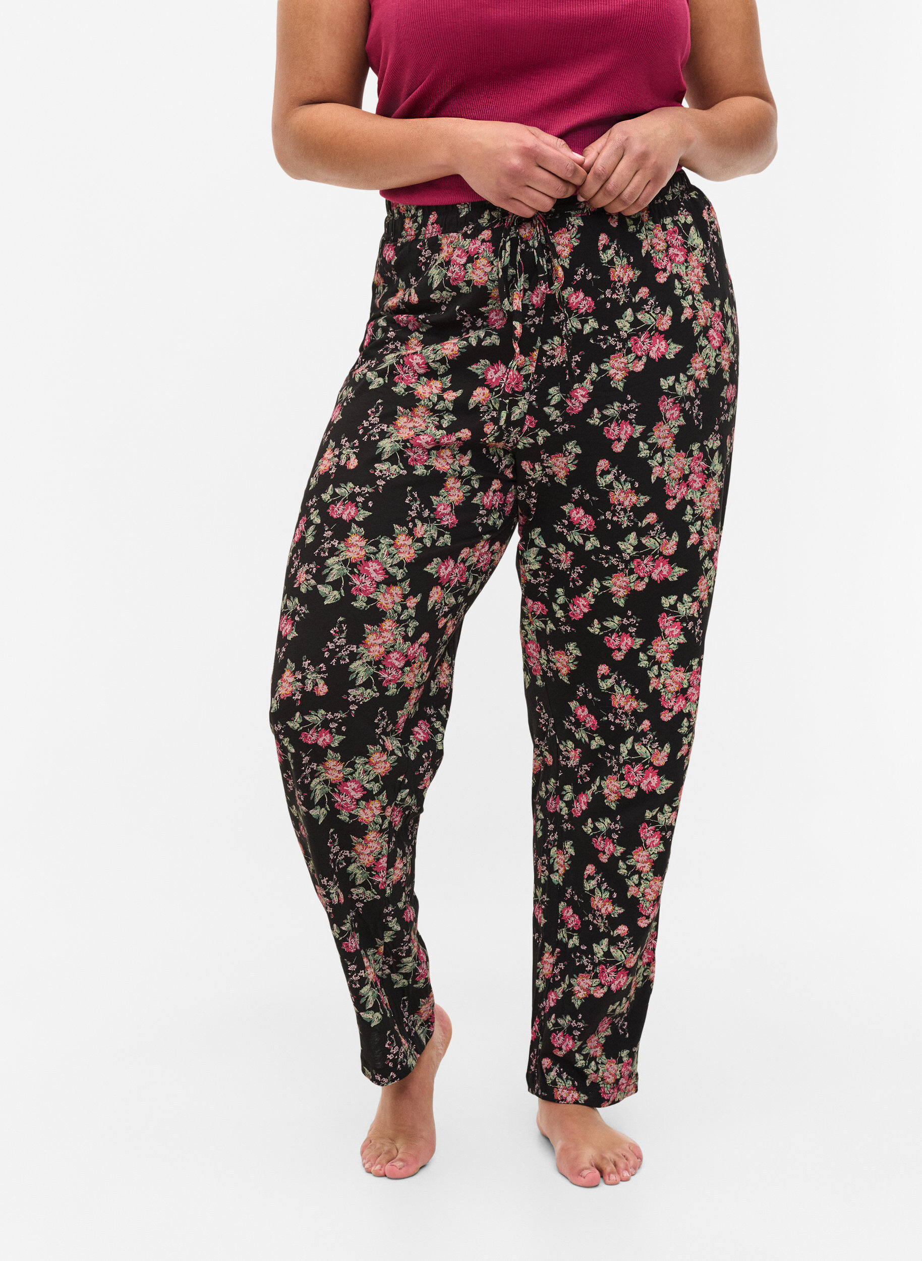 Zizzi Pysjbukser i bomull, Black Pink Oran Flow, Model image number 1