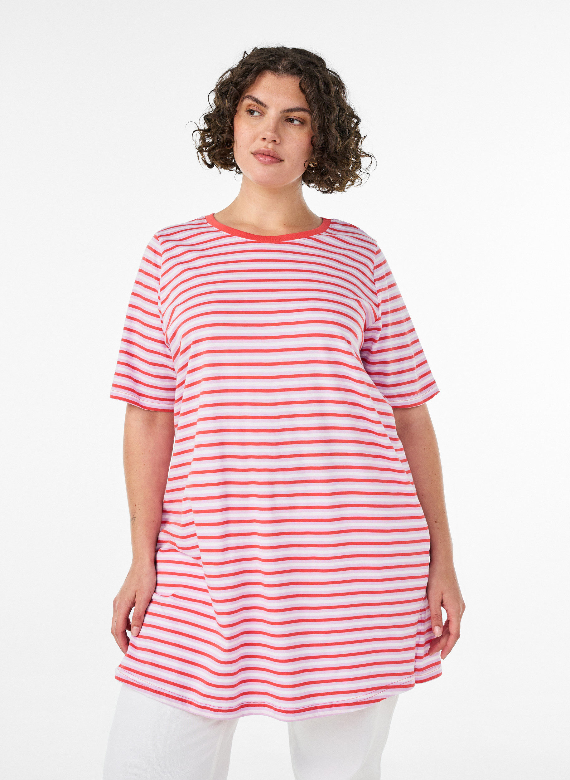 Lang oversized stripete T-skjorte i &oslash;kologisk bomull, Lilla, Model